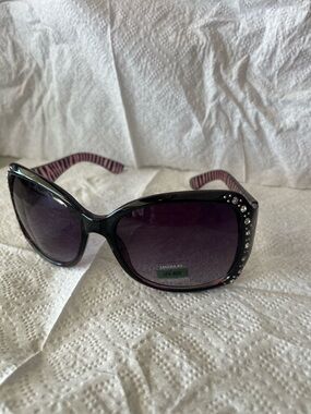 NEW WOMENS 400 UV PROTECTION SUNGLASSES
